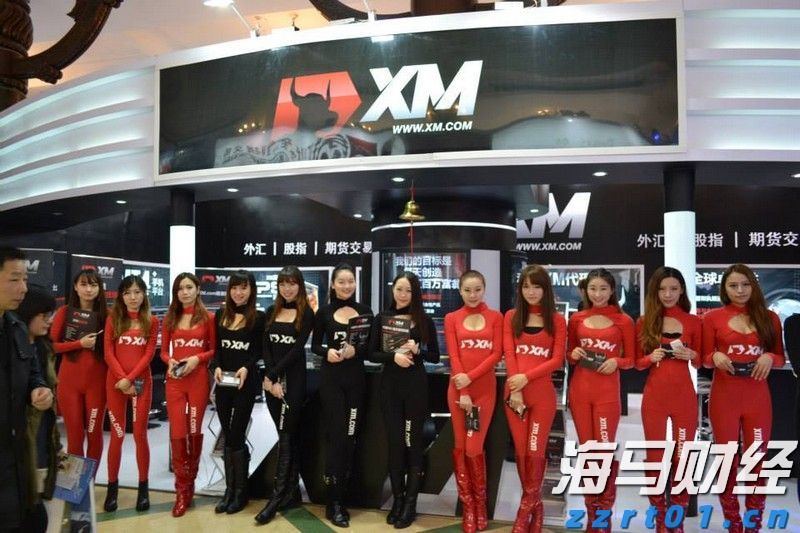 工行肥东支行开展助考便民志愿服务活动
